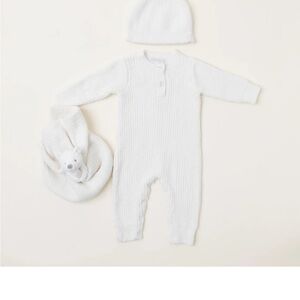 NWT Barefoot Dreams Baby Bundle in Cream